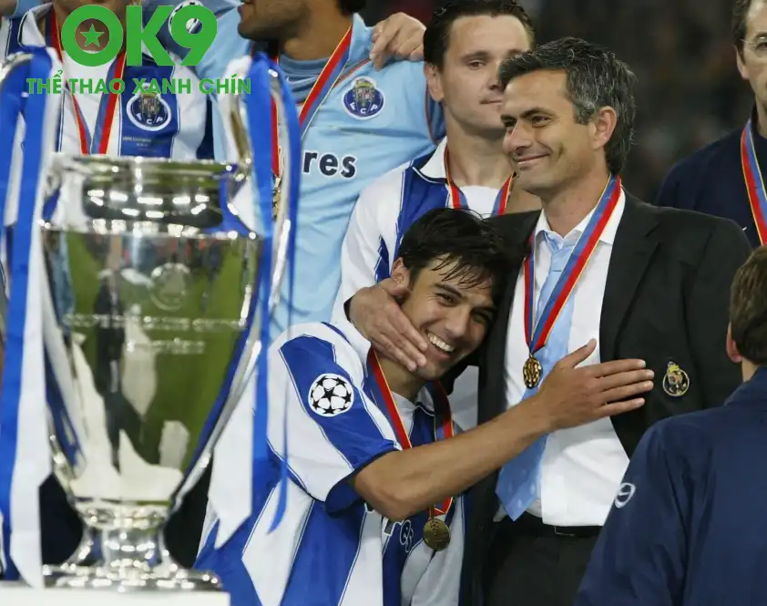 Mourinho từng giúp Porto lên ngôi vô địch Champions League ở mùa giải 2003/04